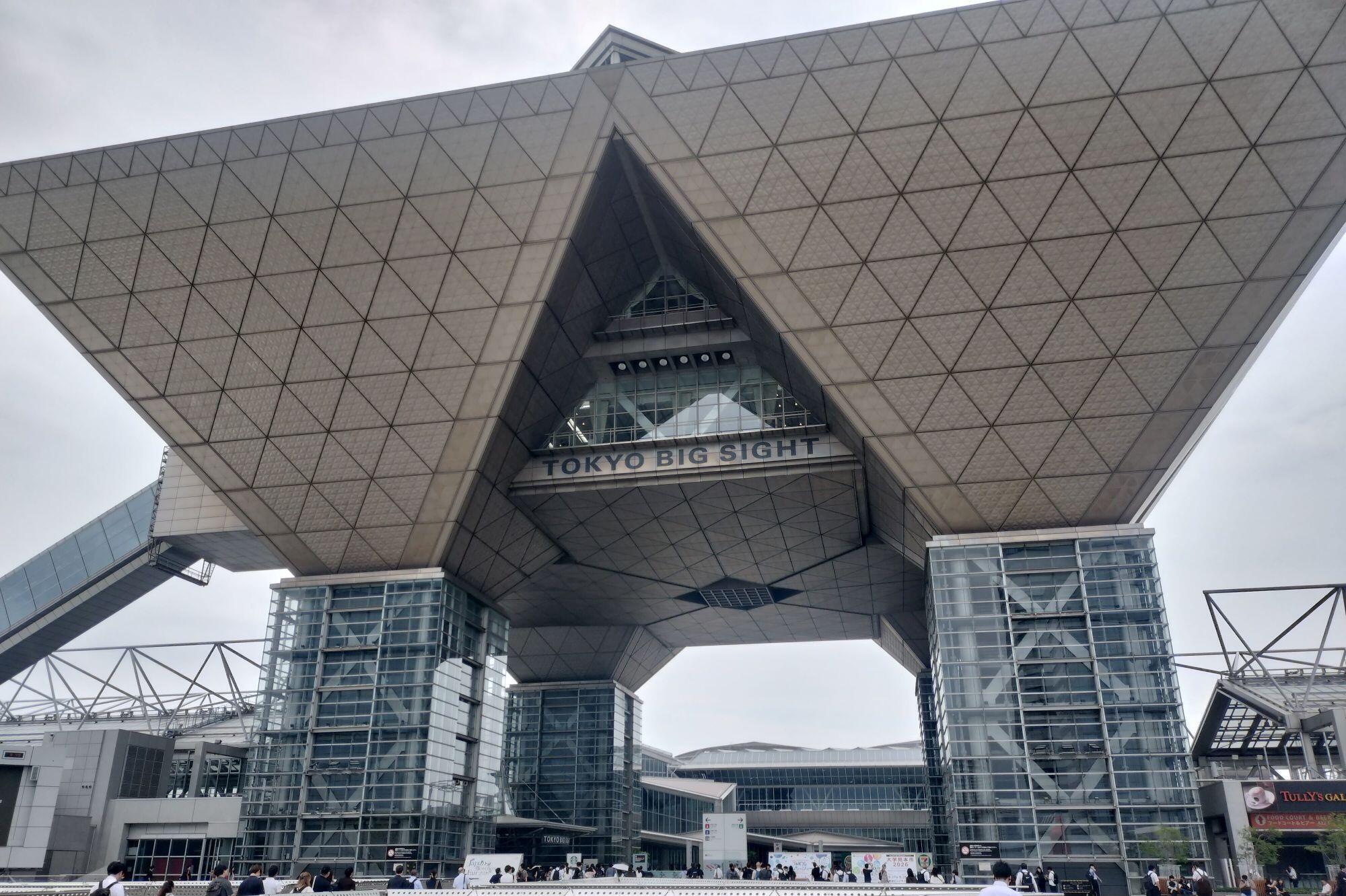 東京ビッグサイト外観.jpg