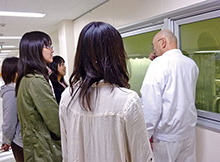 生活栄養学科 食品加工実習(工場見学)写真