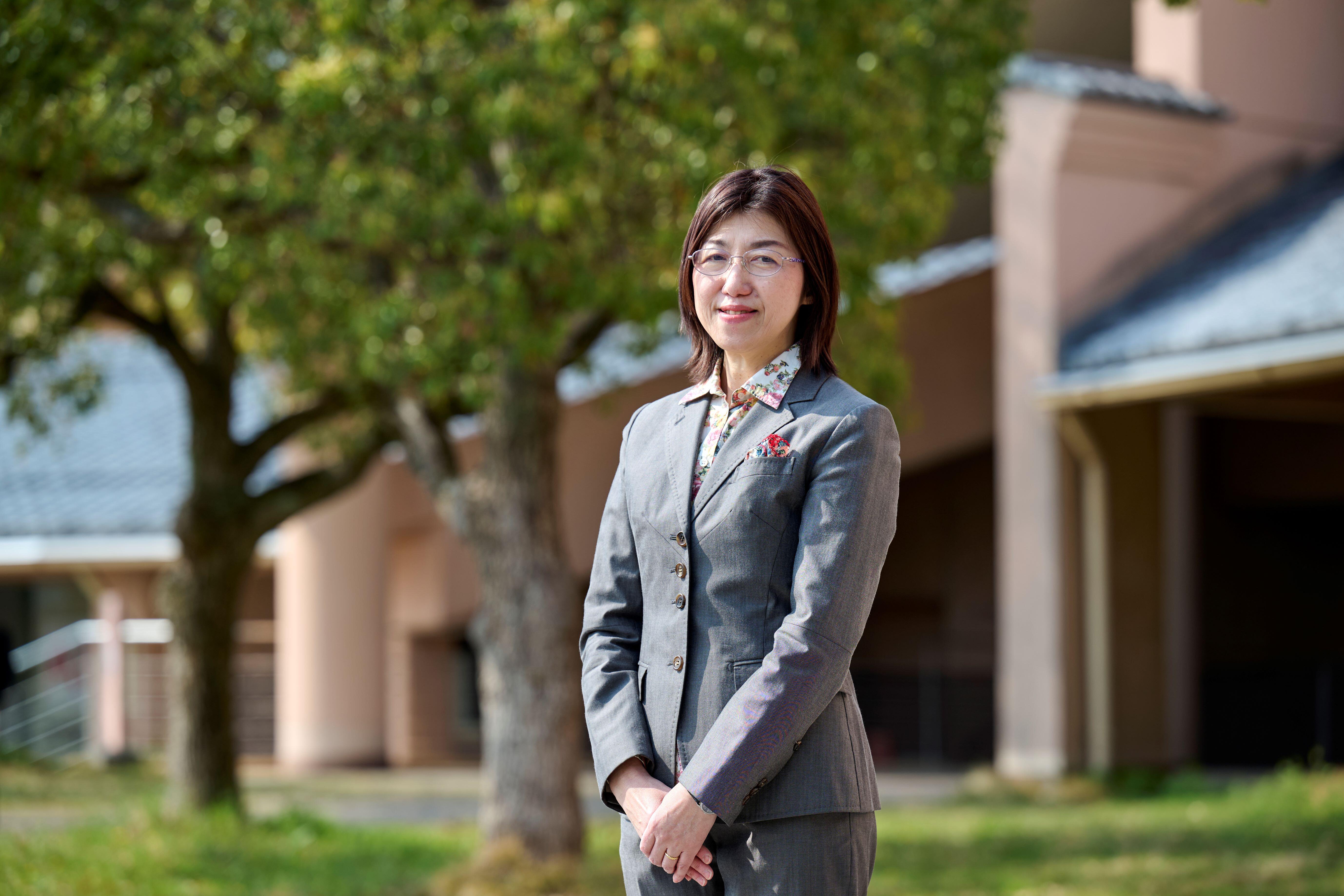 国際　吉田先生.jpg