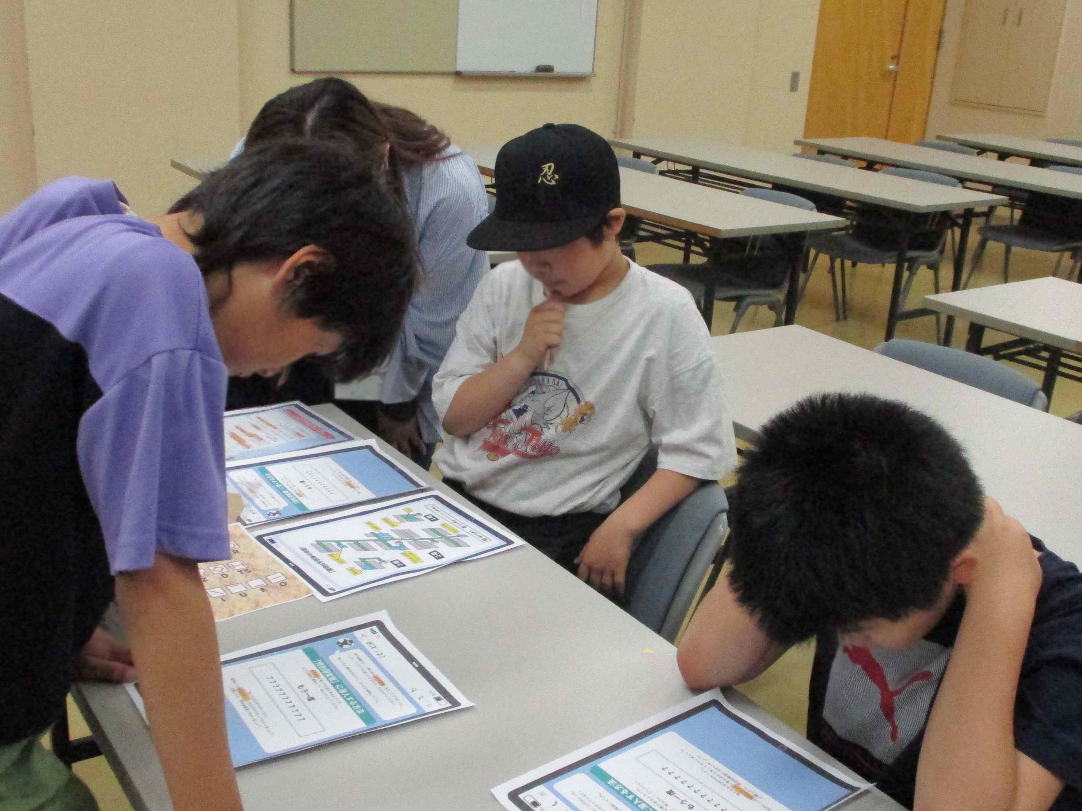 0101_なぞ解きによる理系的思考体験「迷宮大学と消えたひこにゃん7」_3 