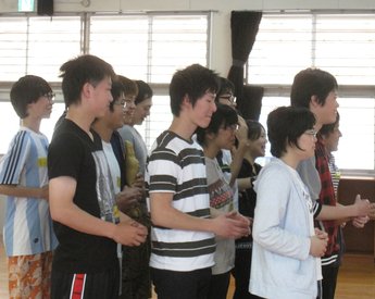 豚の人形運び(鬼に持主を当てられないように)