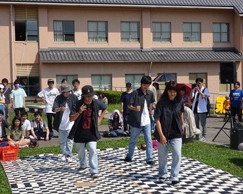 ↑ダンスサークルK’crewのストリートダンス