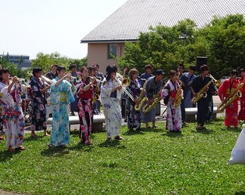 ↑Big×Bandによるストリートライブ